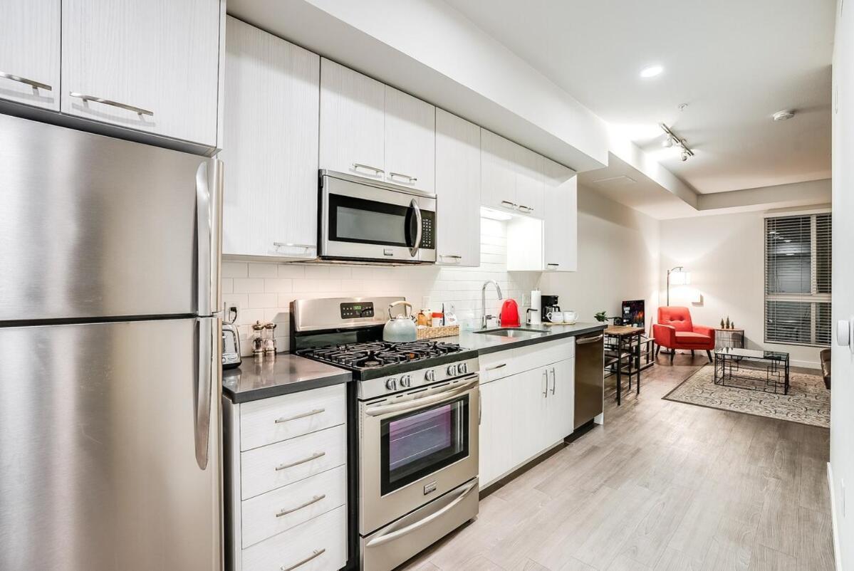 Apartment Spacious And Bright West Hollywood Pool & Gym Los Angeles